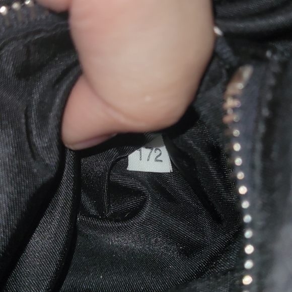 PRADA Re-edition Nylon Shoulder Bag - Picture 7 of 10